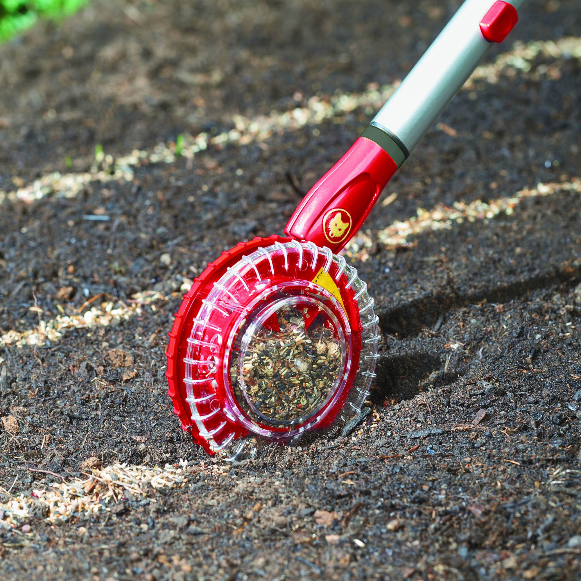 Wolf Garten multi-change® Small Seed Sower action