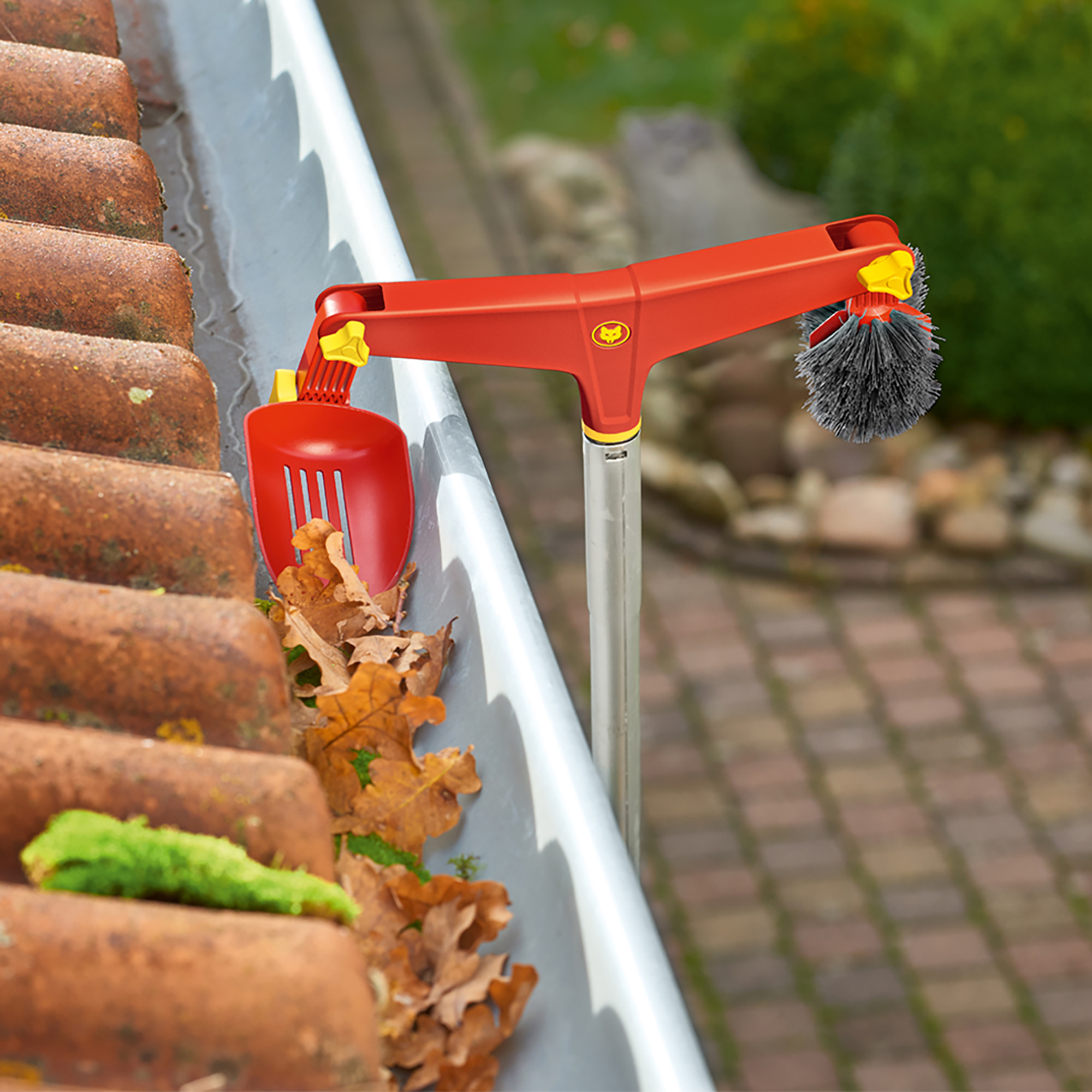 Wolf Garten multi-changeĀ® Gutter Cleaner action