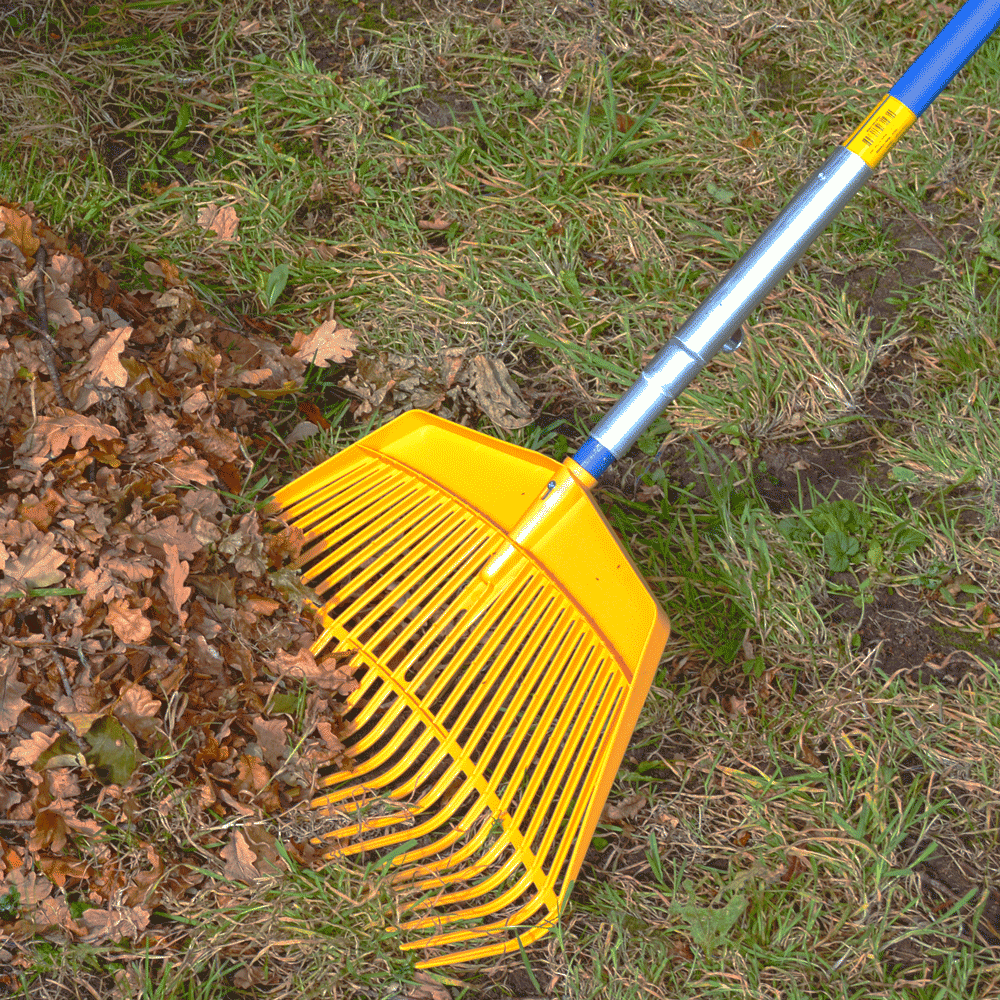 Stein MPS 2-in-1 Plastic Debris Rake Attachment 1